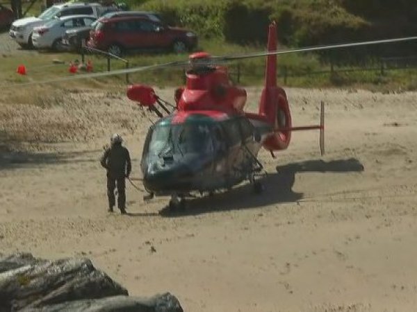 Helicóptero de rescate en Bahía Mansa
