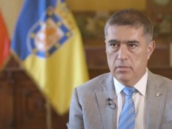 Mario Desbordes, Alcalde de Santiago.