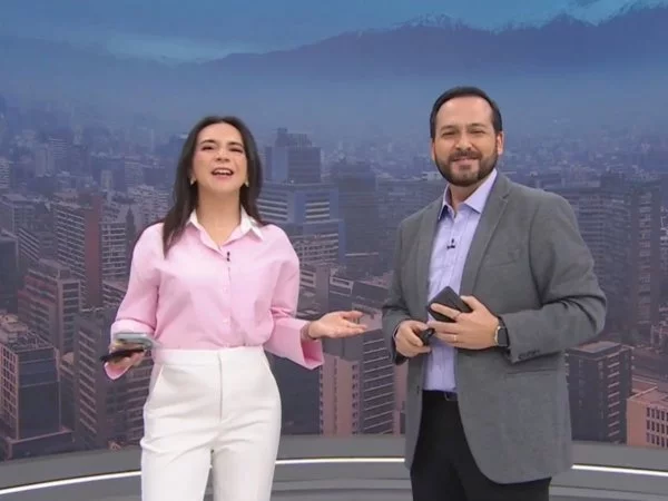 Valentina Reyes y Rafael Venegas en 24 Horas Tu Mañana.