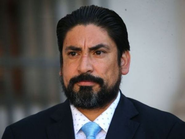 Diputado Ruben Oyarzo