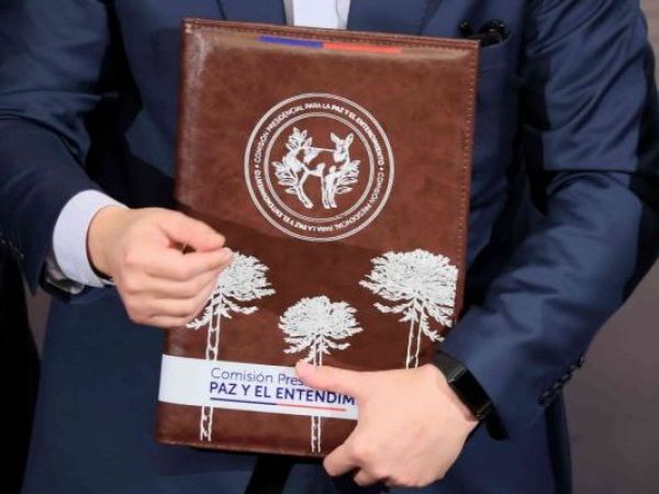 Documento de Comisión par ala Paz y el entendimiento