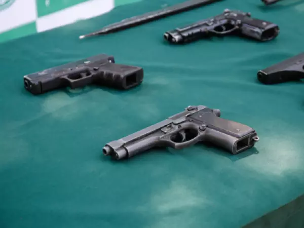 Carabineros detectó armas a nombre de fallecidos y sujetos con antecedentes, pero no denunció a fiscalía