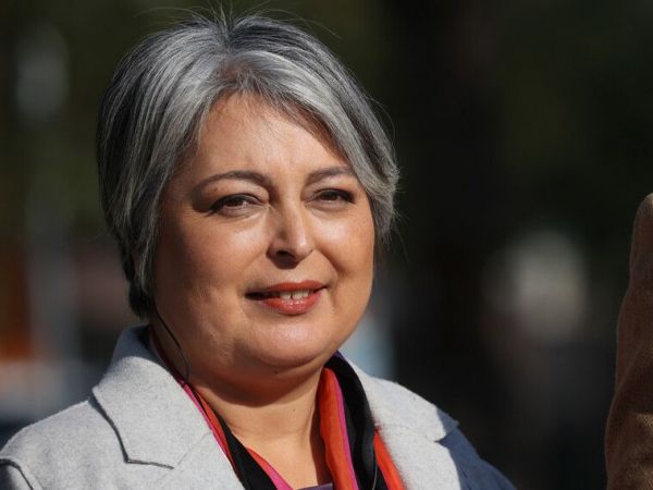 Jeannette Jara y Johannes Kaiser