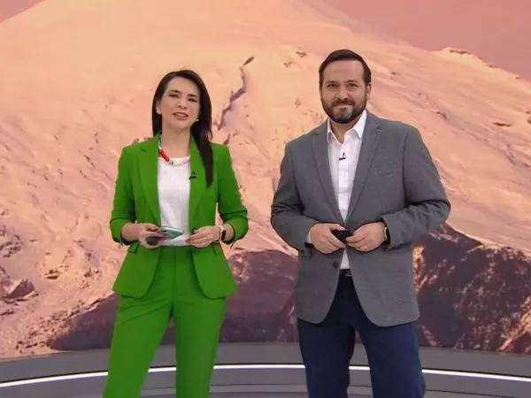 Valentina Reyes y Rafael Venegas en 24 Horas Tu Mañana.