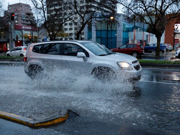 Pronostican lluvias y probables tornados