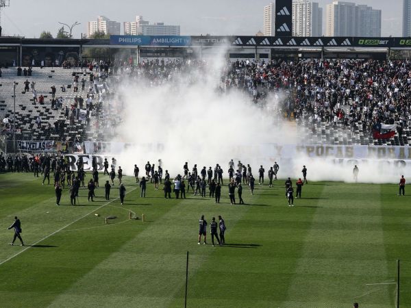 Cientos de hinchas realizan el 