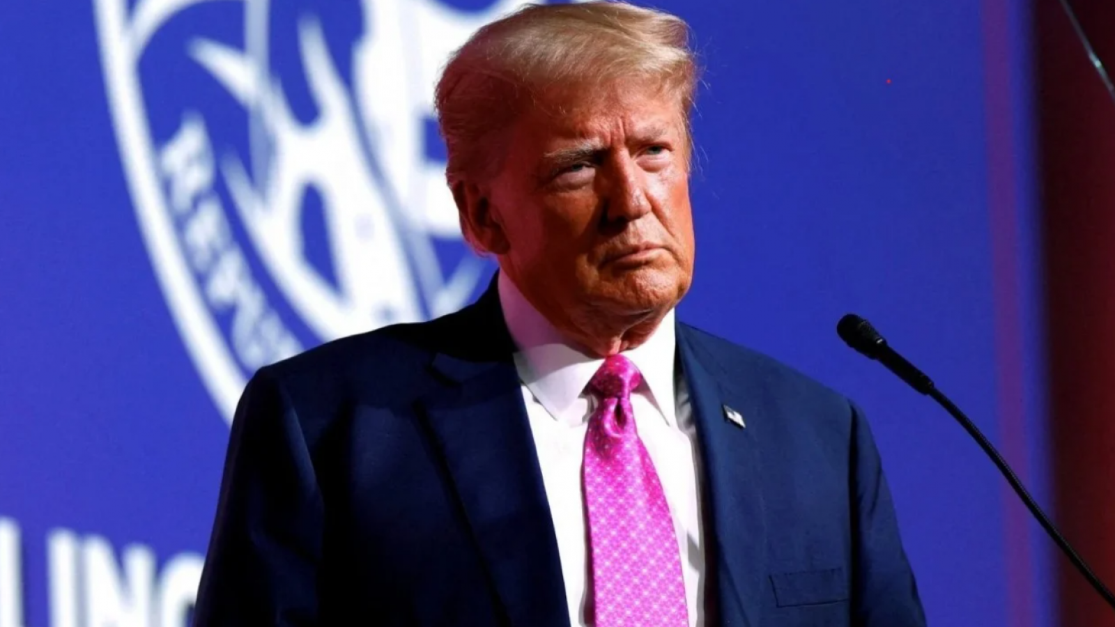 Trump anuncia aranceles de 30% para México y la UE