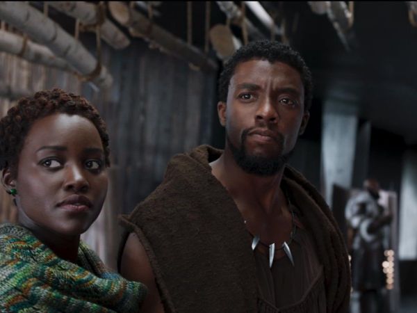 Escena película Pantera Negra: De izquierda a derecha Lupita Nyong'o, Chadwick Boseman y Letitia Wright.