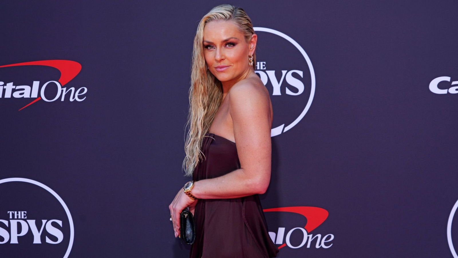 Lindsey Vonn sufrió falla de vestuario en plena alfombra roja