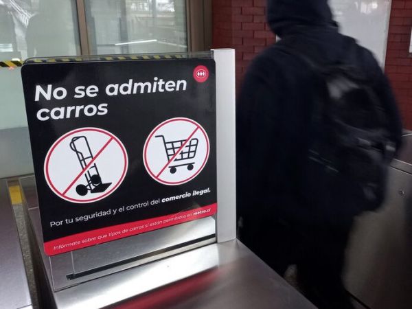 Prohibición de carros en el Metro