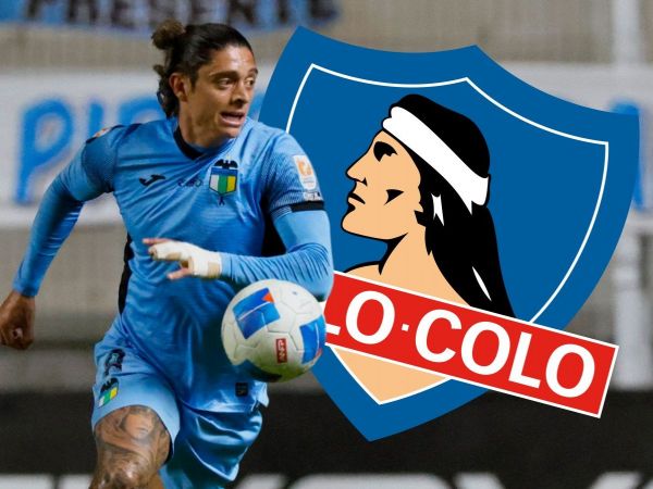 Joaquín Montecinos con un escudo de Colo Colo