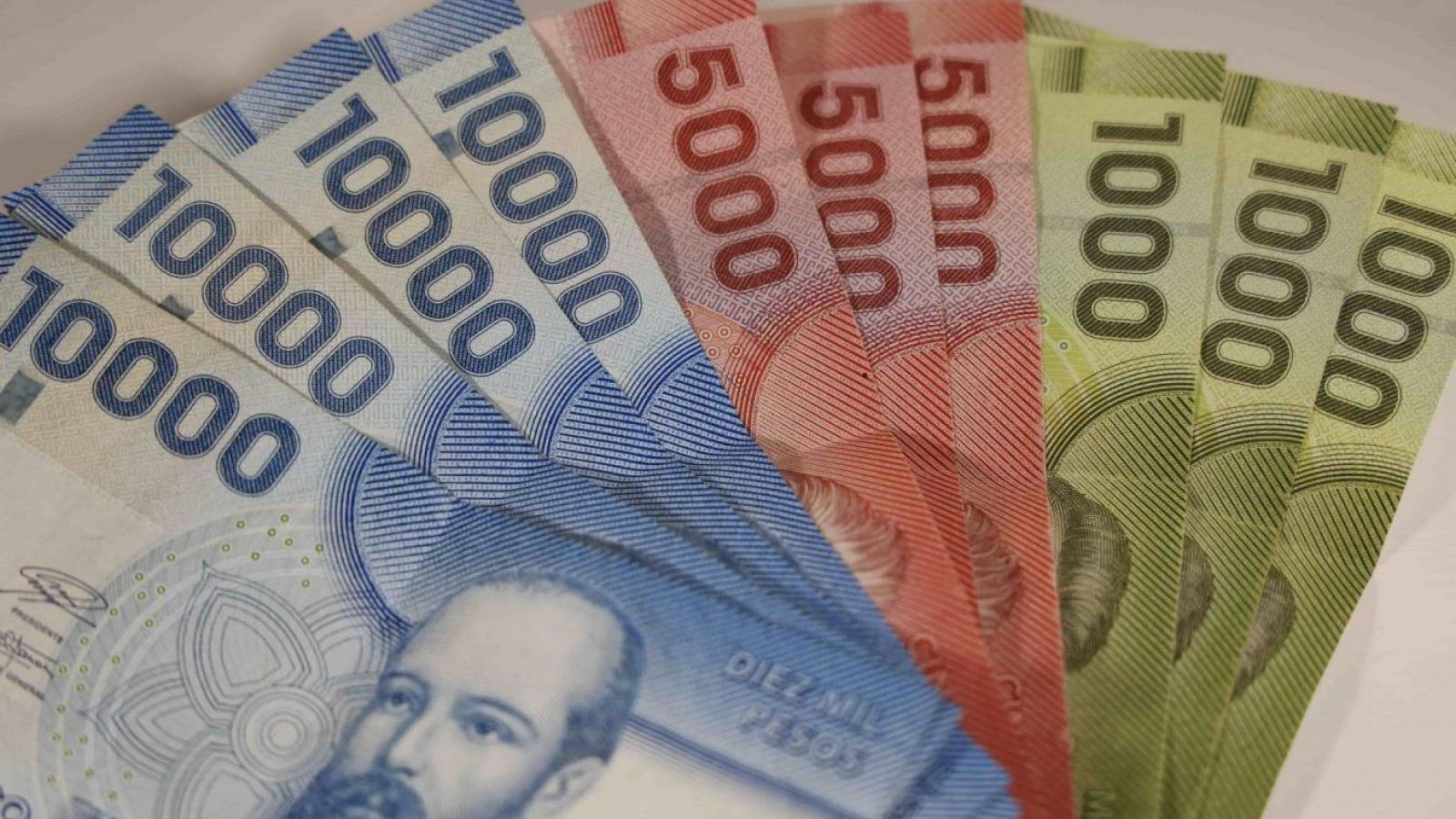 Dinero y billetes