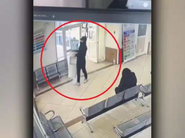 Sujeto robando agua desde cesfam en Temuco