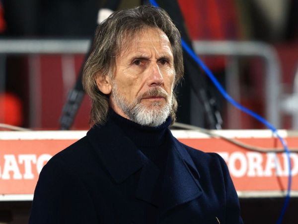 Ricardo Gareca dirigiendo a la Selección Chileno