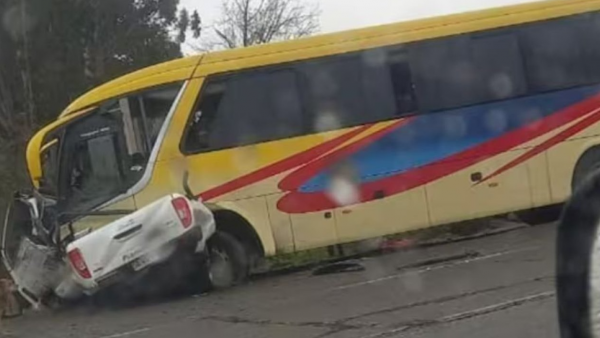 Choque de bus en Ancud