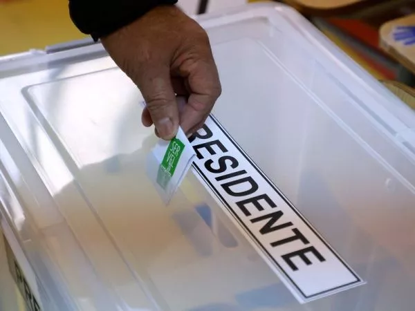 Urna de votación Servel Elecciones Presidenciales y Parlamentarias