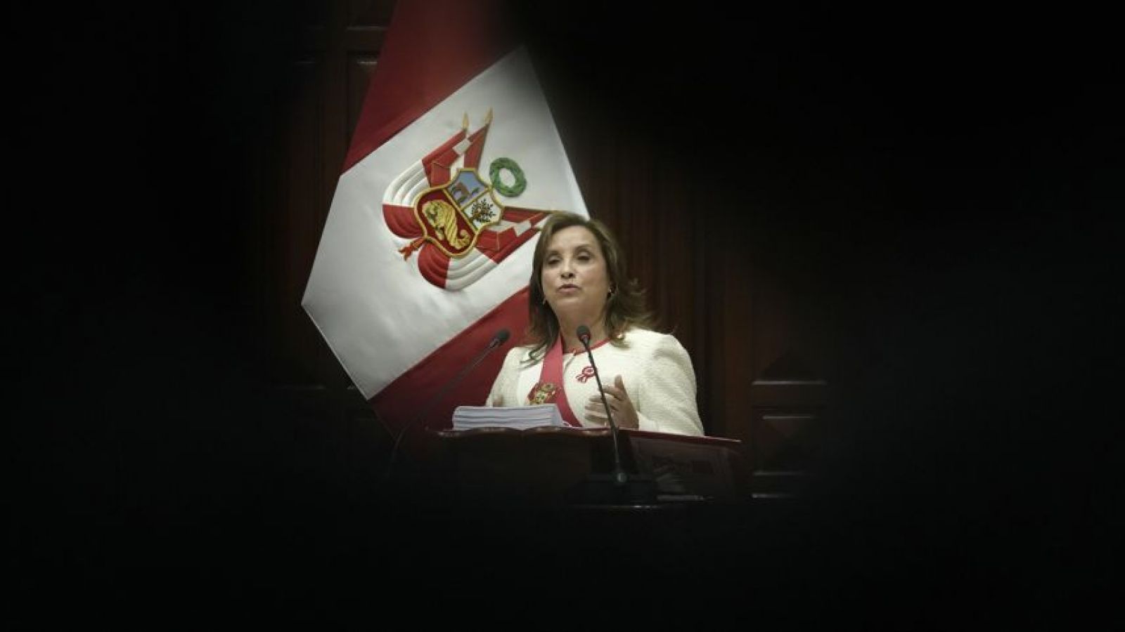 Presidenta del Perú busca un octavo retiro de las AFP
