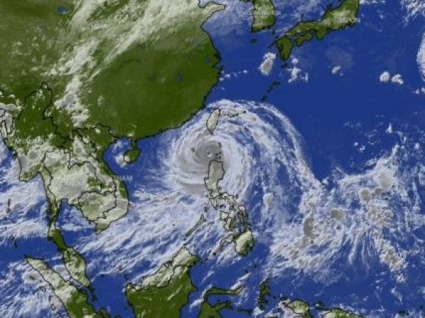 Tifón ragasa llegando a China