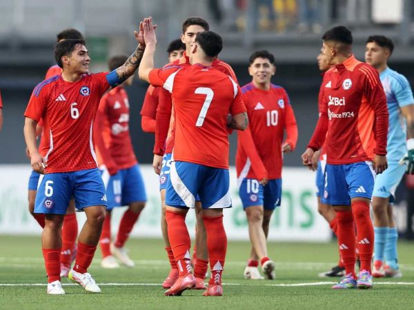 Selección Chilena Sub 20 disputando un amistoso previo al Mundial sub 20