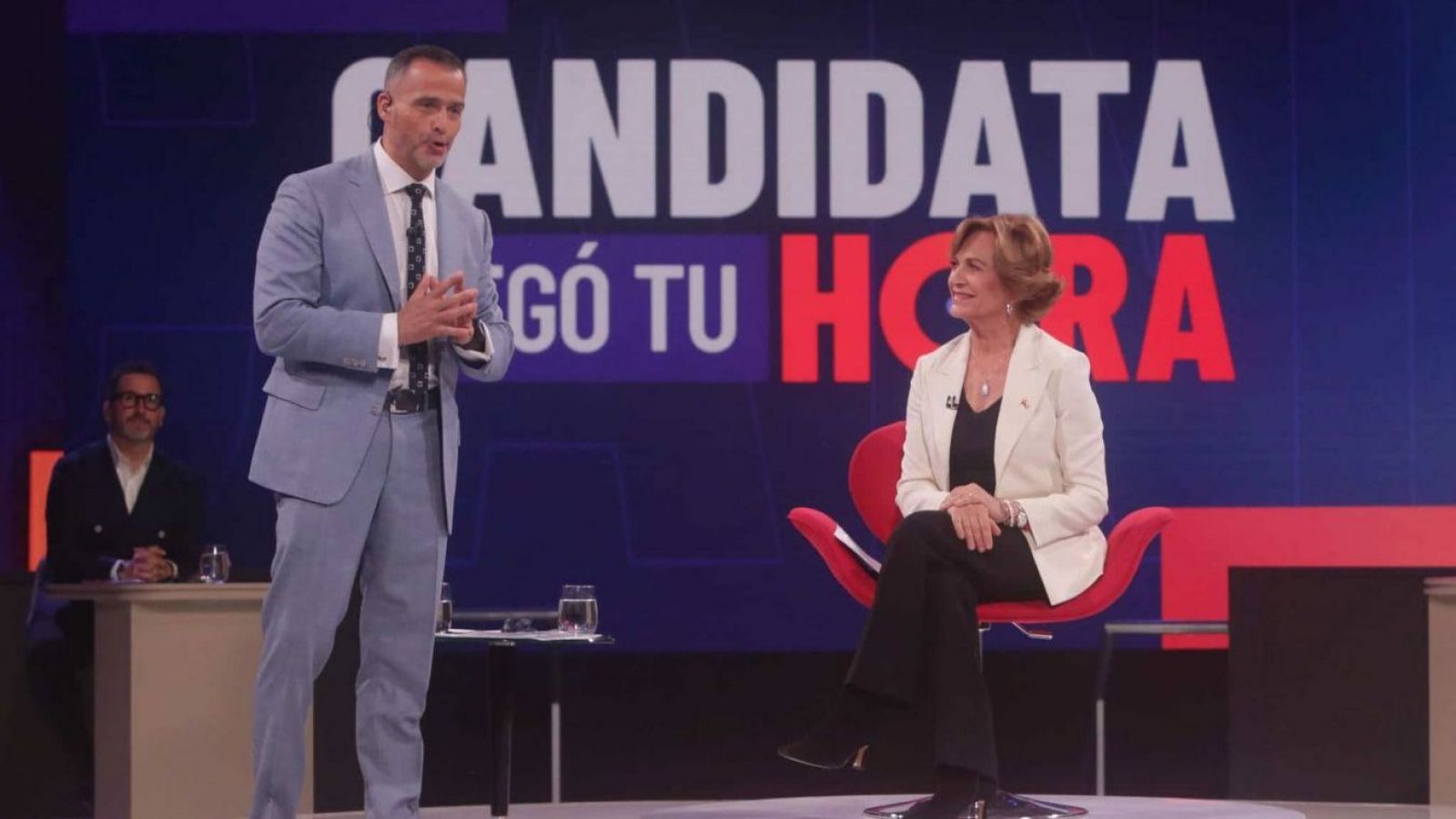 Candidato llegó tu hora junto a Evelyn Matthei