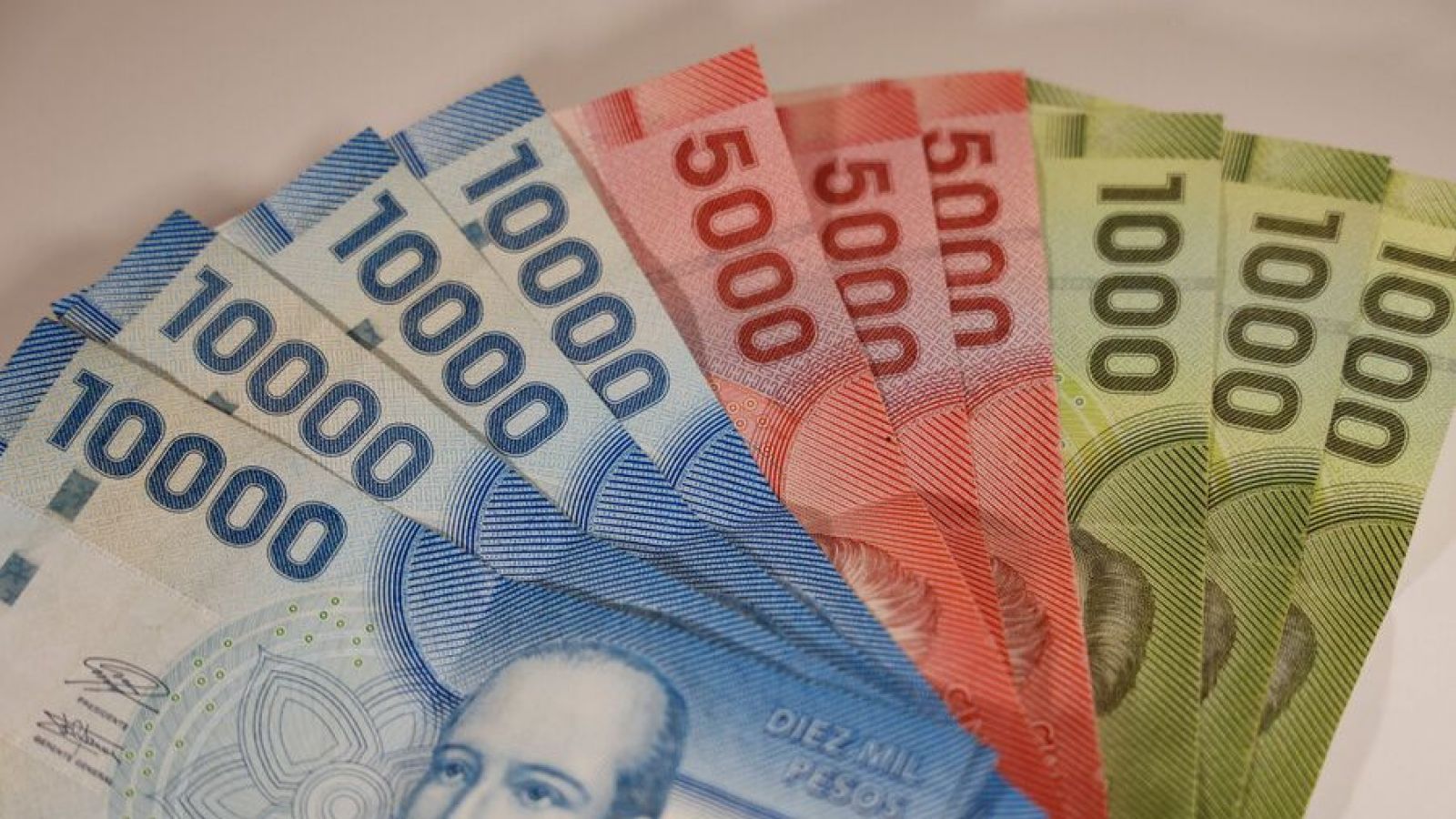 Economía chilena sube en agosto pero muy debajo de las expectativas
