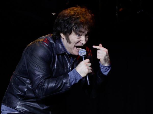Javier Milei da concierto de rock en Argentina