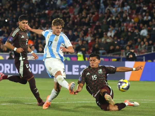Argentina venció a México y sacó pasajes a las semifinales del Mundial