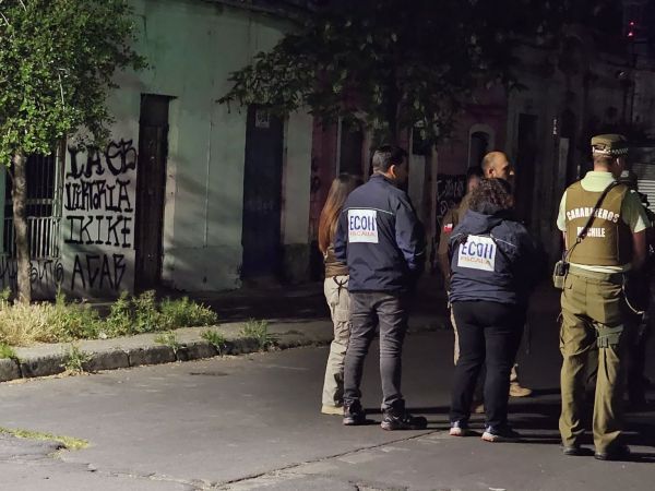 Hombre muere en Santiago Centro tras recibir impacto de bala