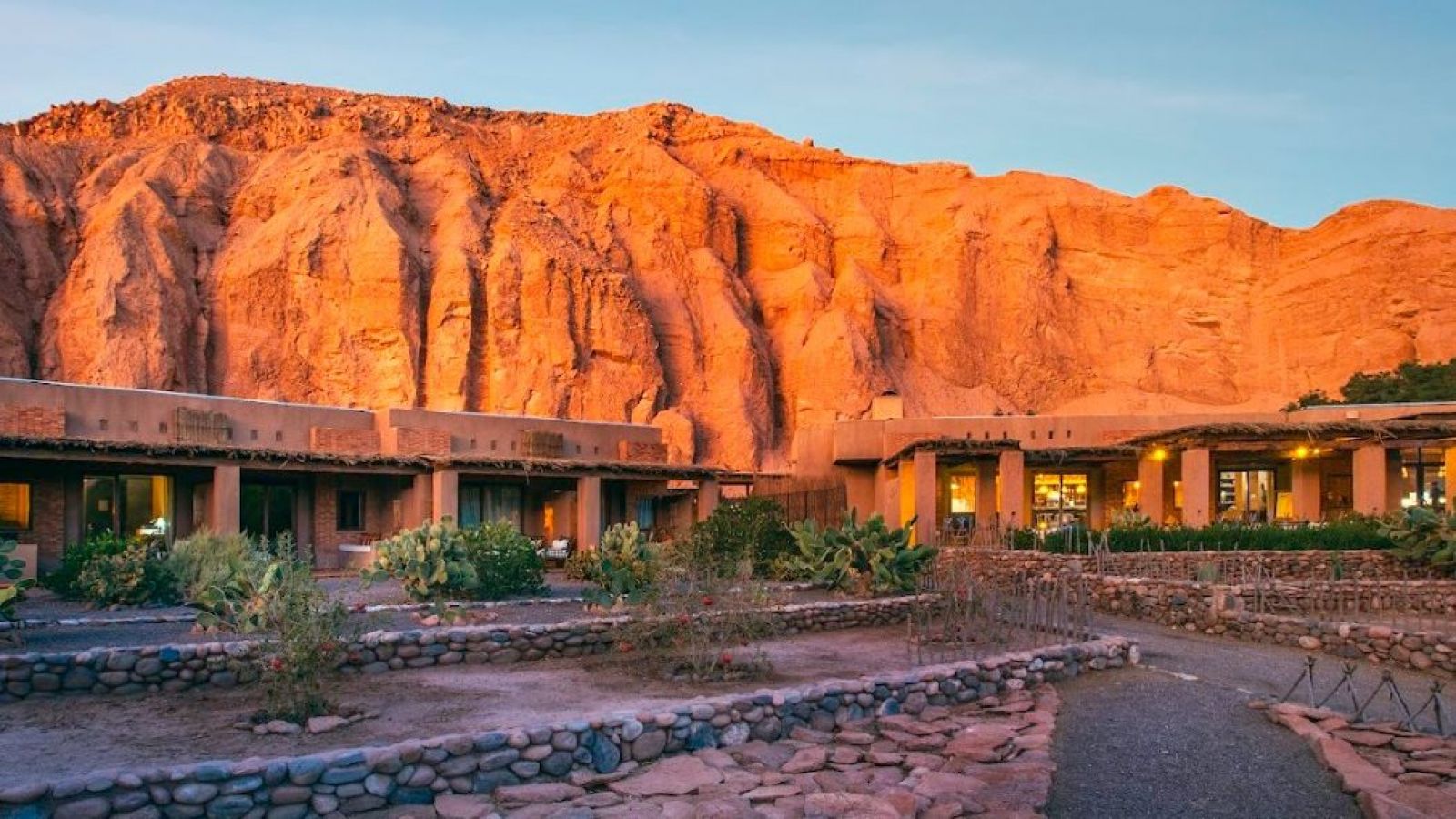 Los 17 hoteles chilenos que obtuvieron la prestigiosa Llave Michelin 2025