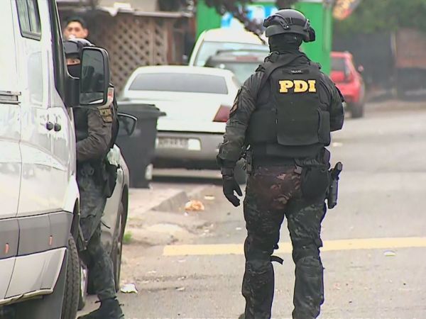 Allanamiento turbazos RM.