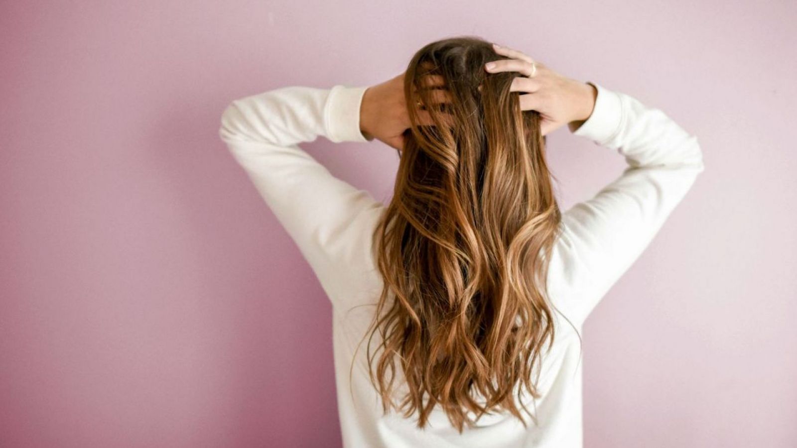 Factores que explican la caída difusa del cabello en mujeres chilenas