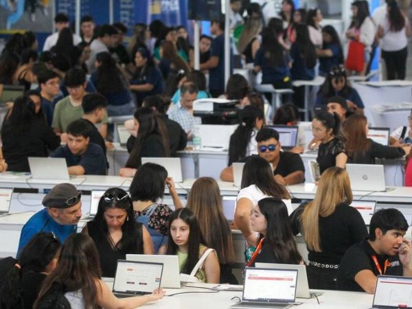 Estudiantes universitarios