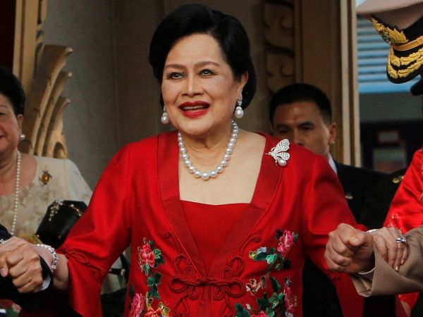 Reina madre de Tailandia, Sirikit
