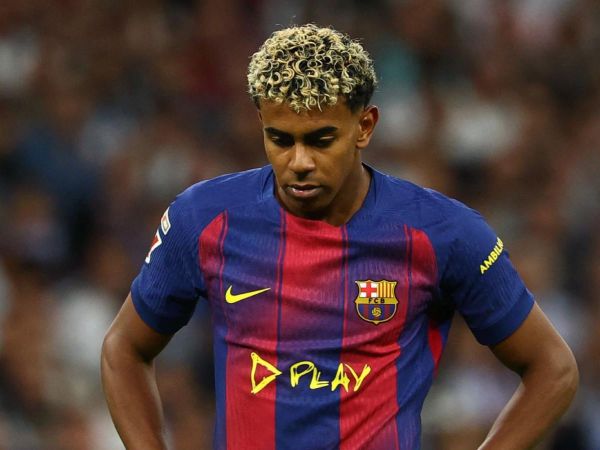 Lamine Yamal triste tras la derrota ante el Real Madrid