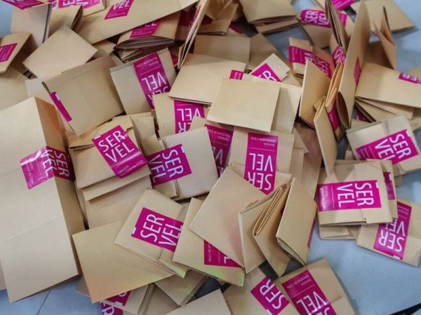 Votos con sticker del Servel