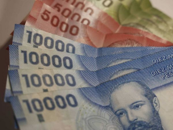 Dinero. Foto referencial