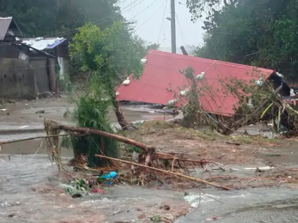 Filipinas: casi un millón de evacuados por llegada de tifón