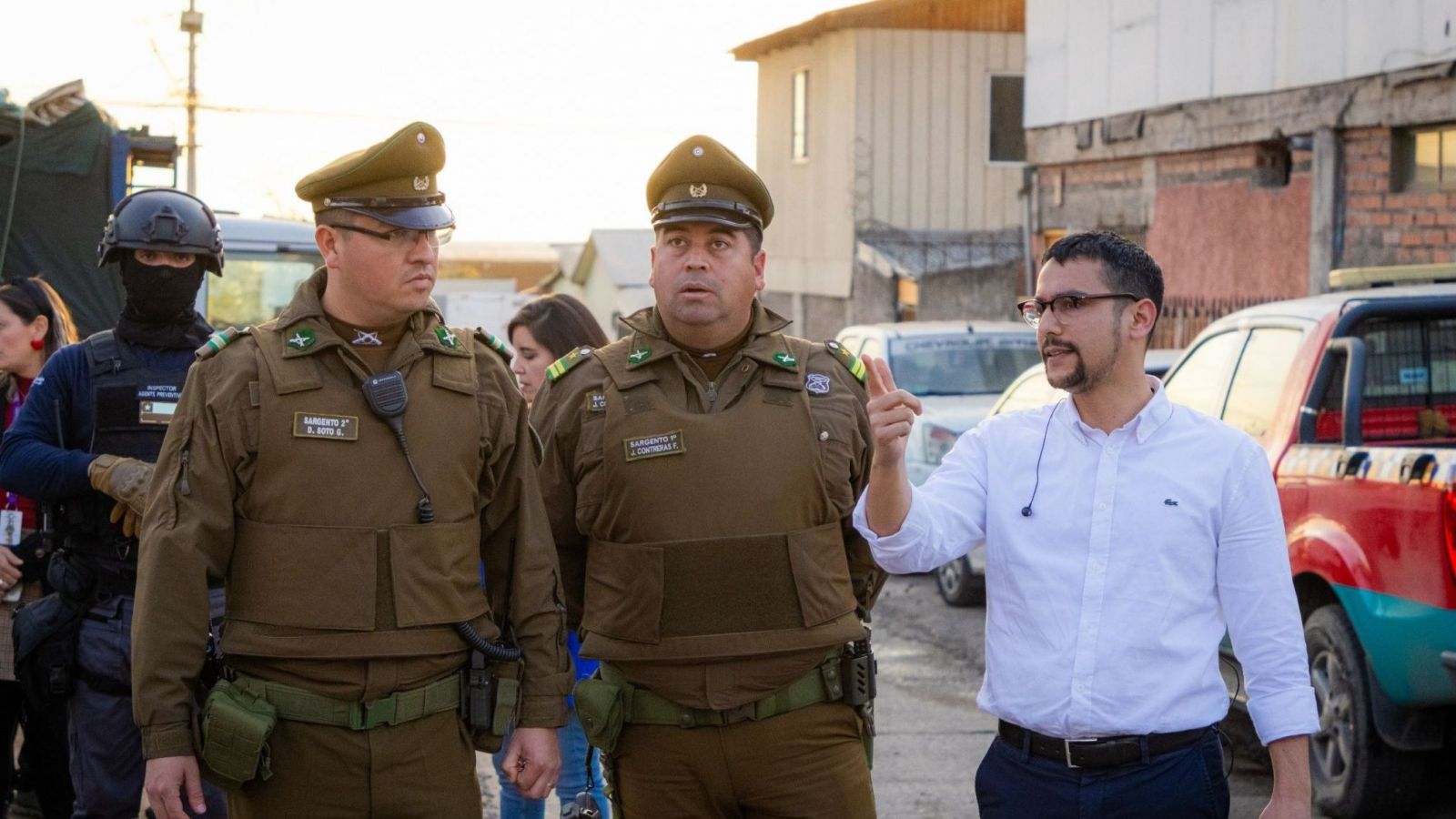 Alcalde de Peñalolén anuncia intervención contra feria navideña ilegal