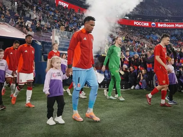 Rusia y Perú tuvieron un recibimiento estilo 