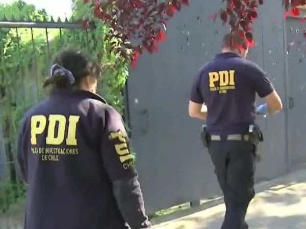 PDI realiza diligencias en La Reina por triple homicidio