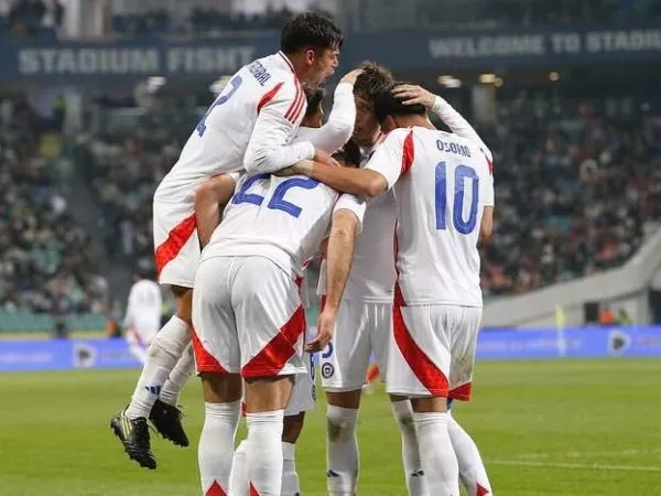 Ben Brereton fue destacado por los hinchas tras el triunfo de La Roja ante Rusia
