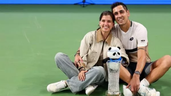 El padre de Alejandro Tabilo arremetió en su contra por polémica con el presidente de la Fetech