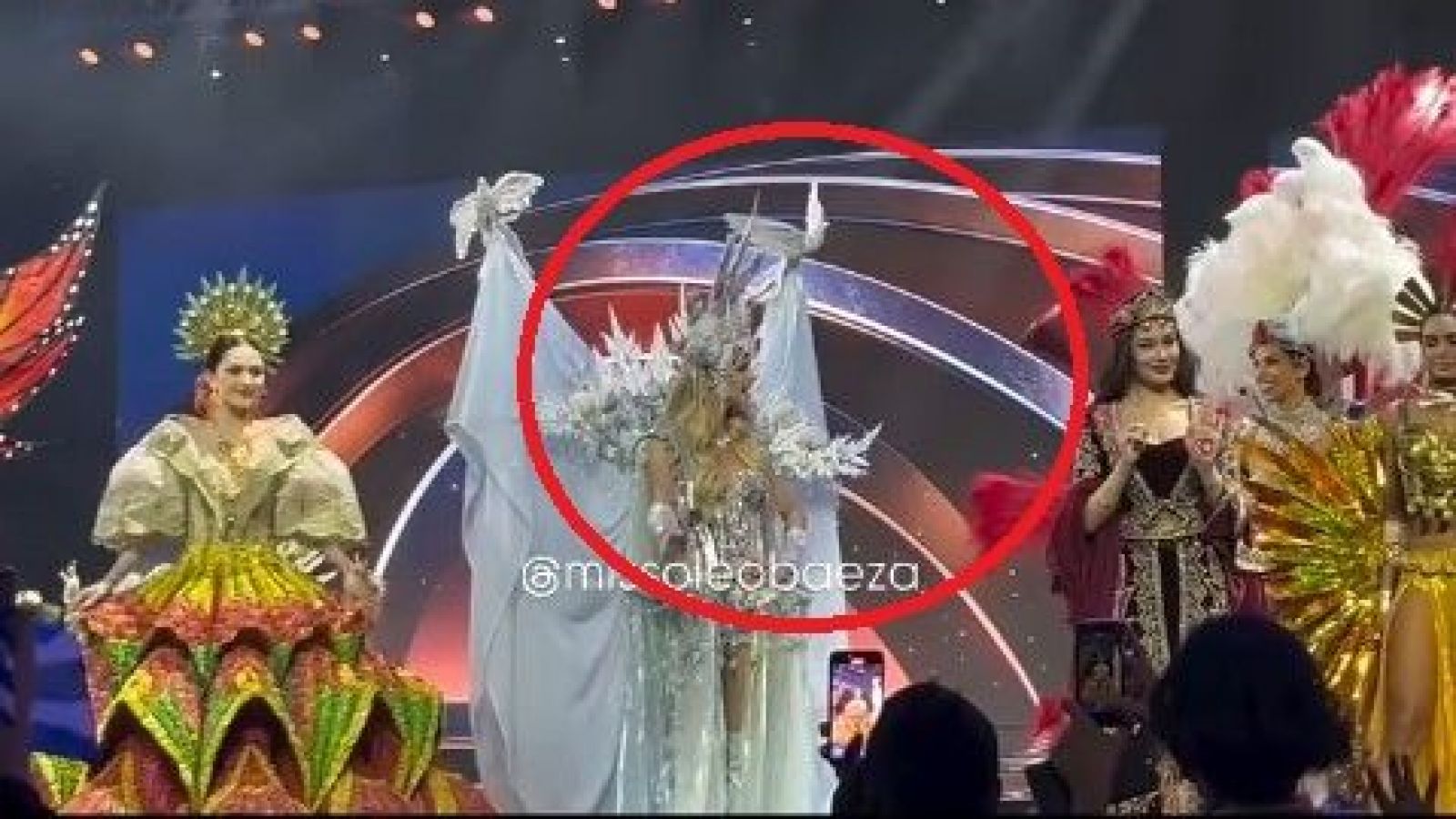 El gesto de Inna Moll con Miss Cuba