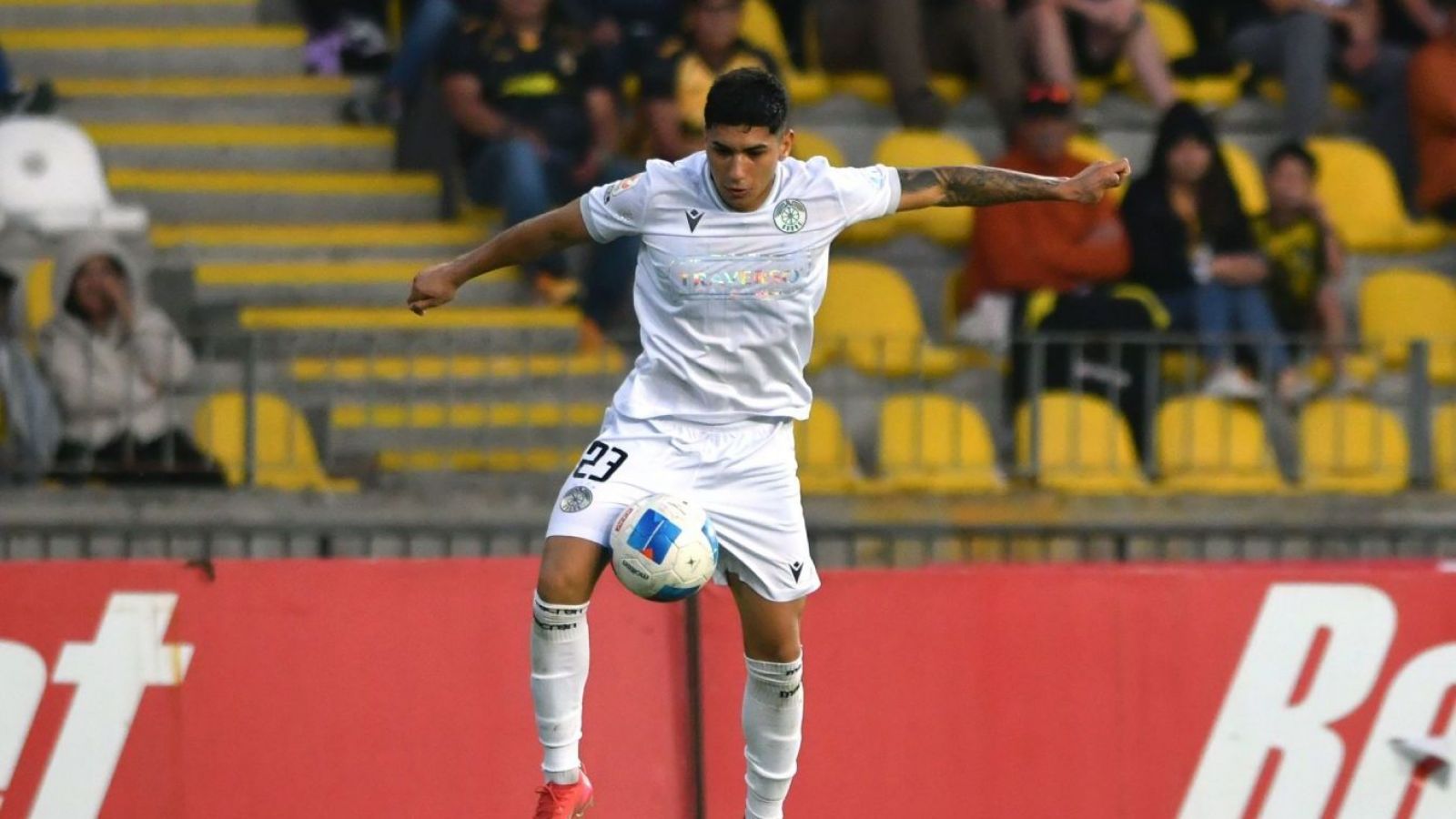 Esteban Matus, lateral izquierdo de Audax Italiano