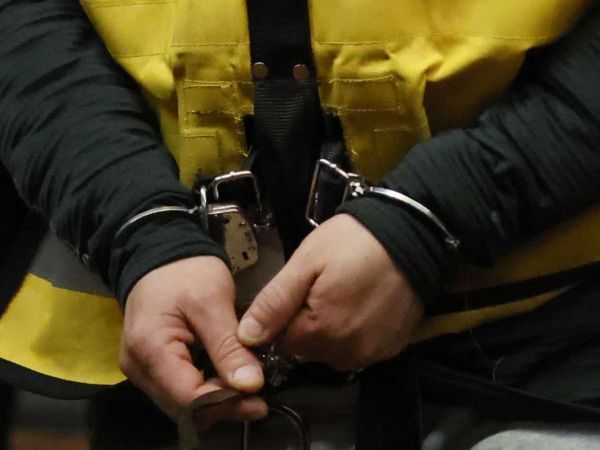 Persona esposada. Foto referencial