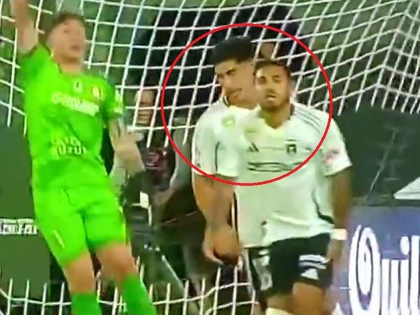 Marcos Bolados protagonizó una llamativa imagen en los últimos minutos del partido ante Unión La Calera