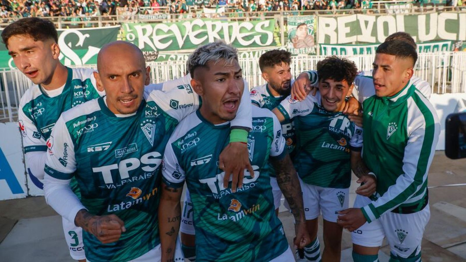 Ethan Espinoza en Wanderers