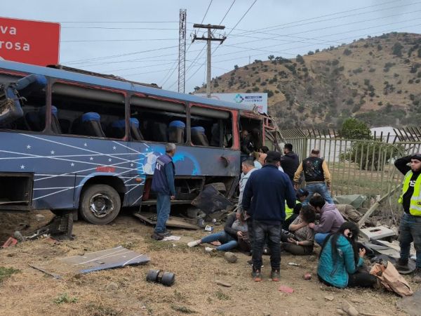 Volcamiento de bus en La Calera