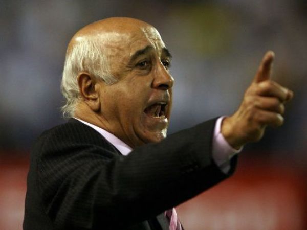 Nelson Acosta, técnico de la Selección Chilena