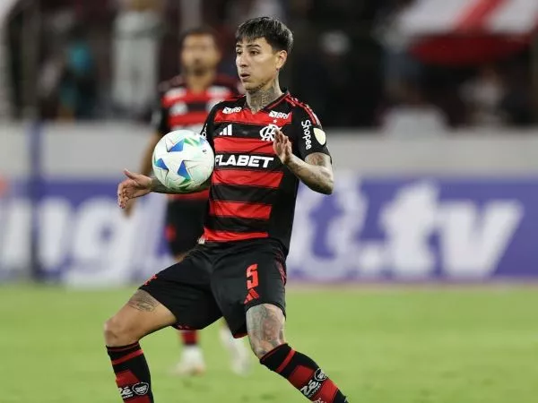 Erick Pulgar jugando por Flamengo